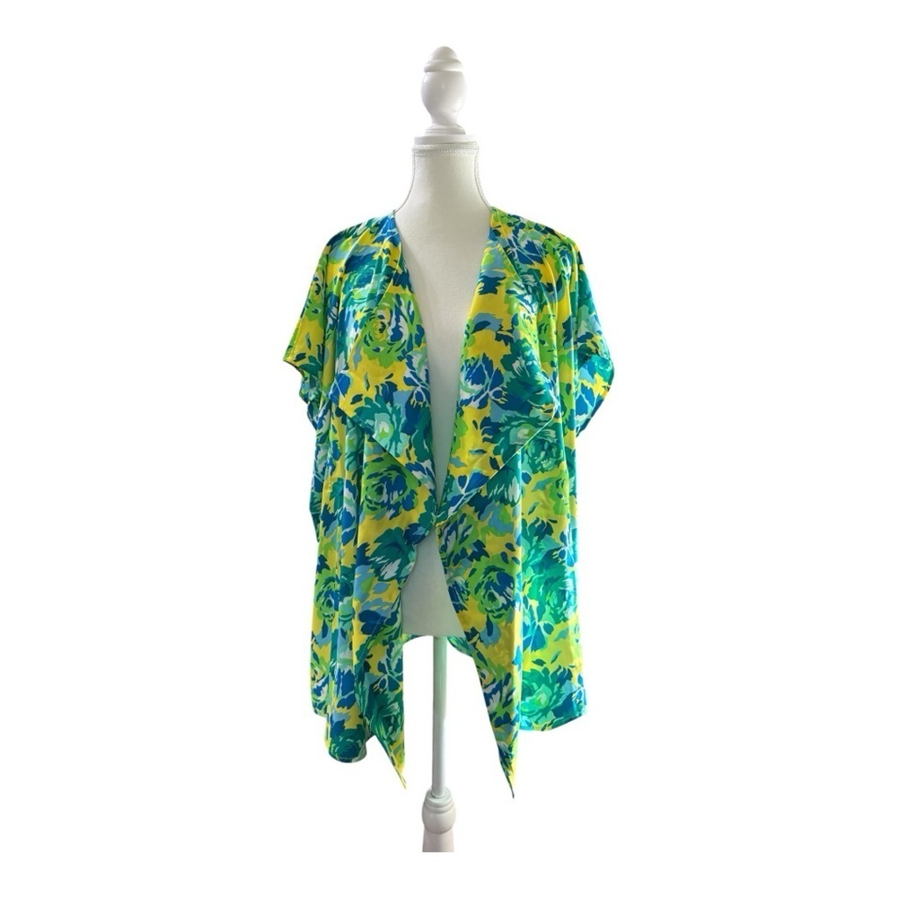 C. Wonder by Christian Siriano Floral Kimono Cover-Up – Size M/L